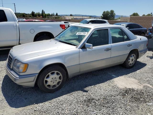 Vin: wdbea32e7rc050885, lot: 56667795, mercedes-benz e-class 320 1994 img_1