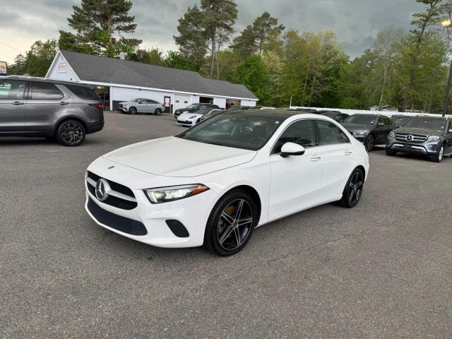 Vin: wdd3g4fb1kw000720, lot: 56886445, mercedes-benz a-class 220 4matic 2019 img_1