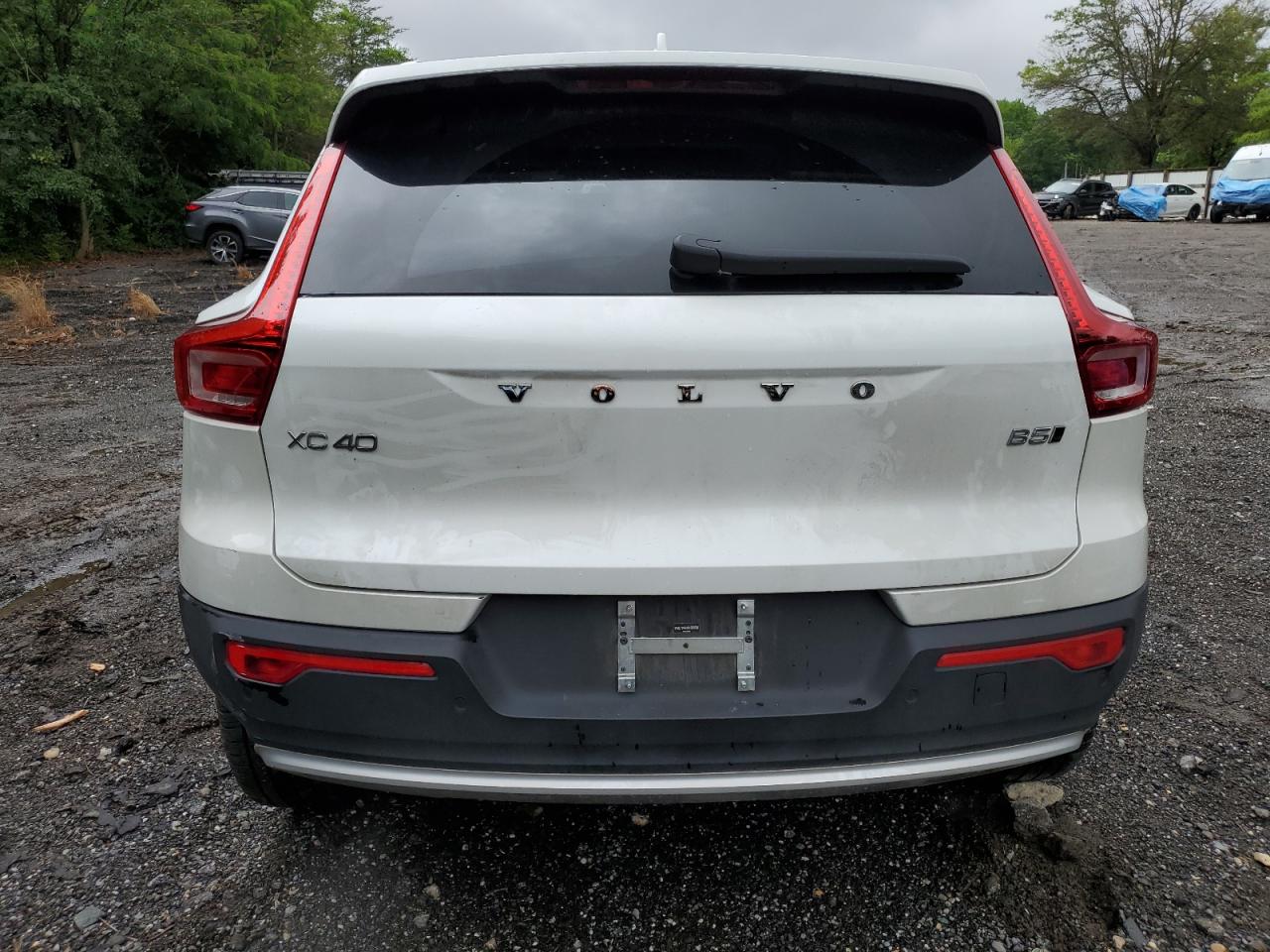 VOLVO XC40 PLUS