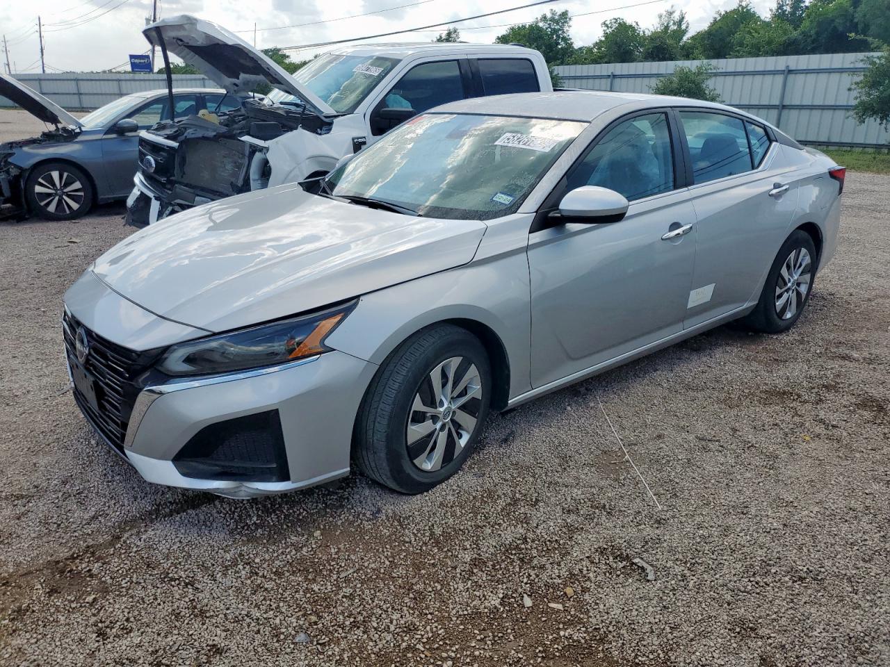 NISSAN ALTIMA S