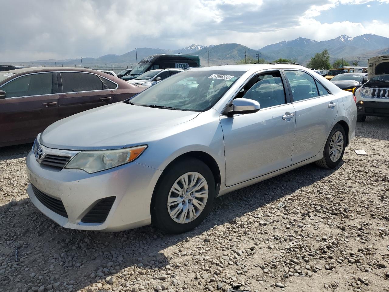 TOYOTA CAMRY BASE