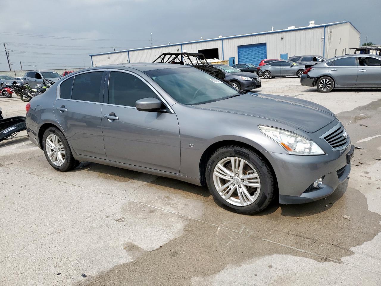 Infiniti Q40 2015