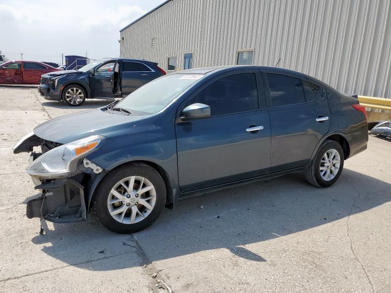 NISSAN VERSA S