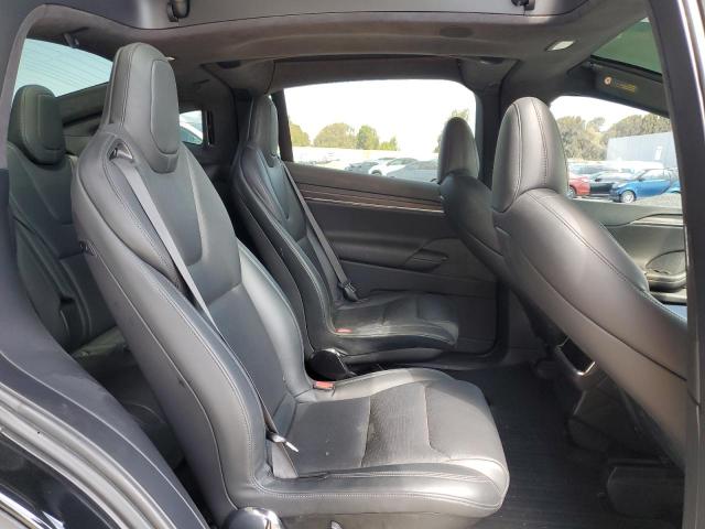2022 TESLA MODEL X - 7SAXCBE59NF330091