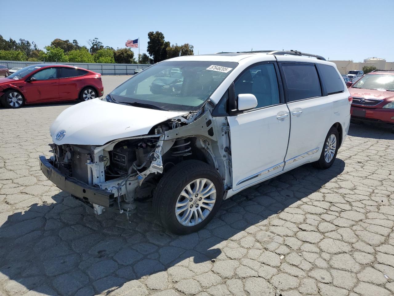 TOYOTA SIENNA XLE