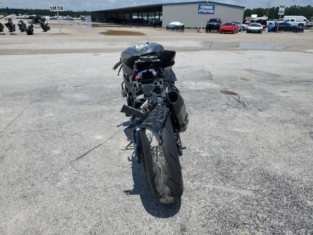 2018 SUZUKI GSX-R600 JS1GN7FA3J2100201