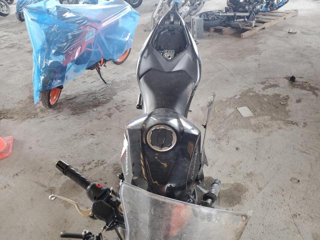 2025 KAWASAKI EX500 A ML5EXGJ10SDA34062