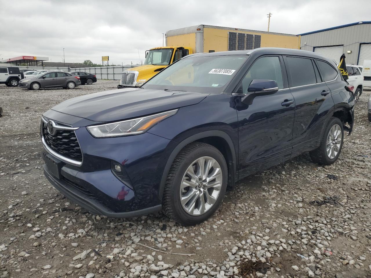 Lot #3226083024 2020 TOYOTA HIGHLANDER