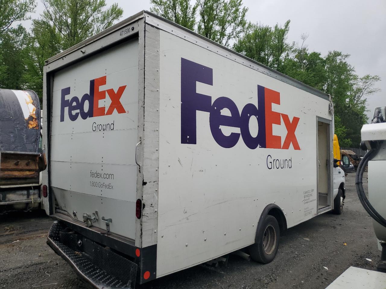 FORD ECONOLINE E450 SUPER DUTY CUTAWAY VAN