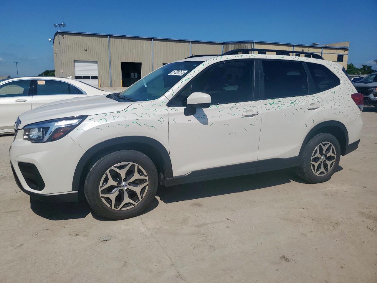 SUBARU FORESTER PREMIUM