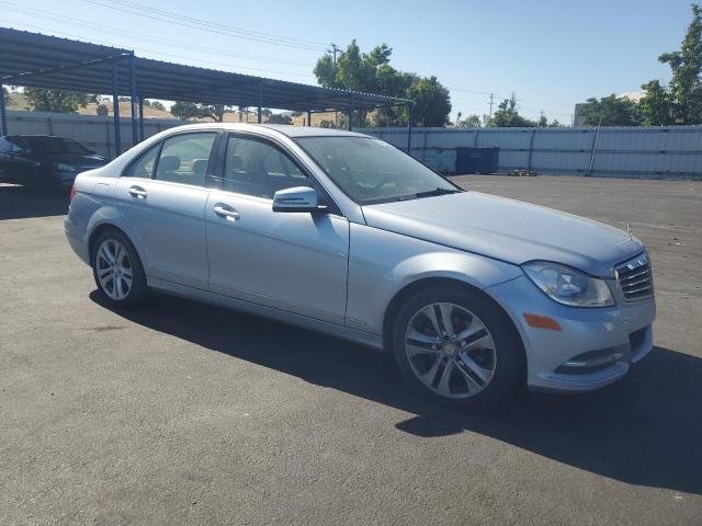 2014 MERCEDES-BENZ C 250 - WDDGF4HB7EA928583