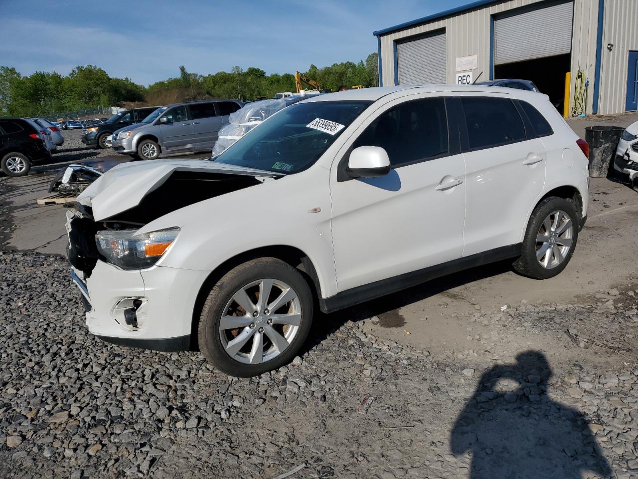 MITSUBISHI OUTLANDER ES