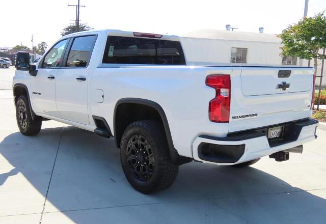 CHEVROLET SILVERADO 2022 white  diesel 1GC4YNEY5NF236623 photo #4