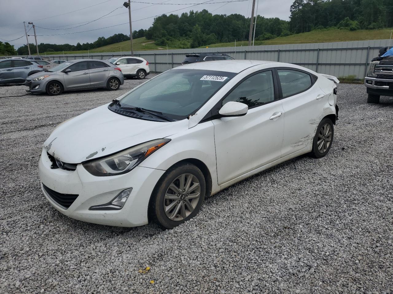 HYUNDAI ELANTRA SE