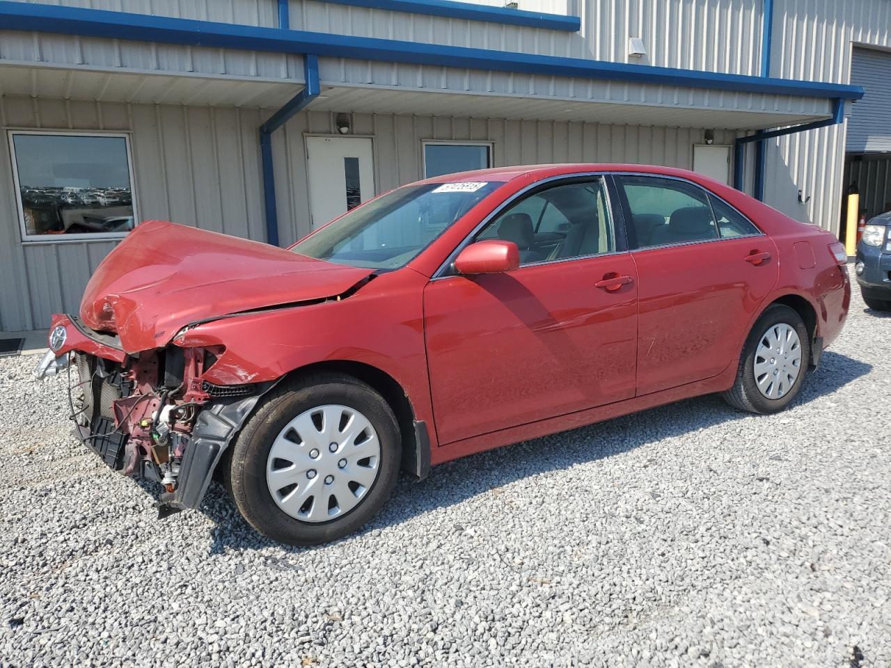 TOYOTA CAMRY BASE