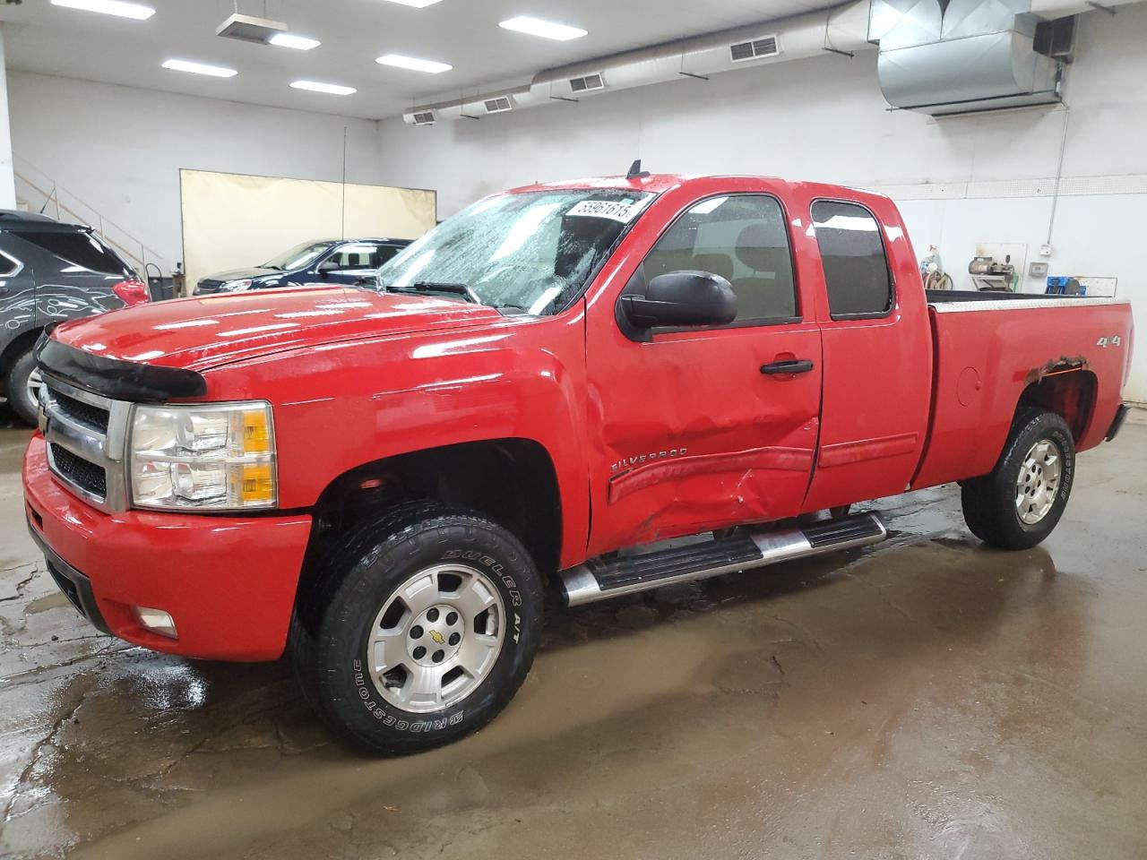 CHEVROLET SILVERADO K1500 LT