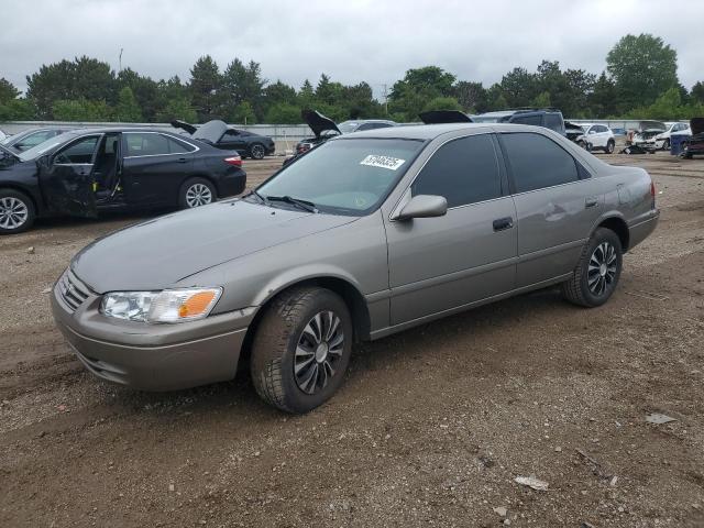 TOYOTA CAMRY CE