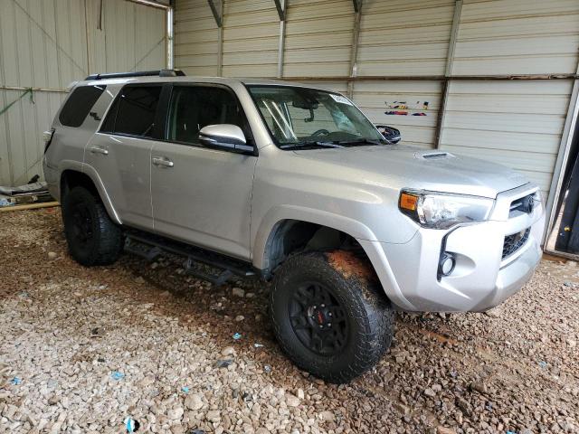2020 TOYOTA 4RUNNER SR JTEBU5JR0L5802350