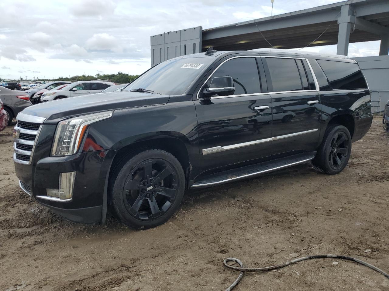 CADILLAC ESCALADE ESV LUXURY