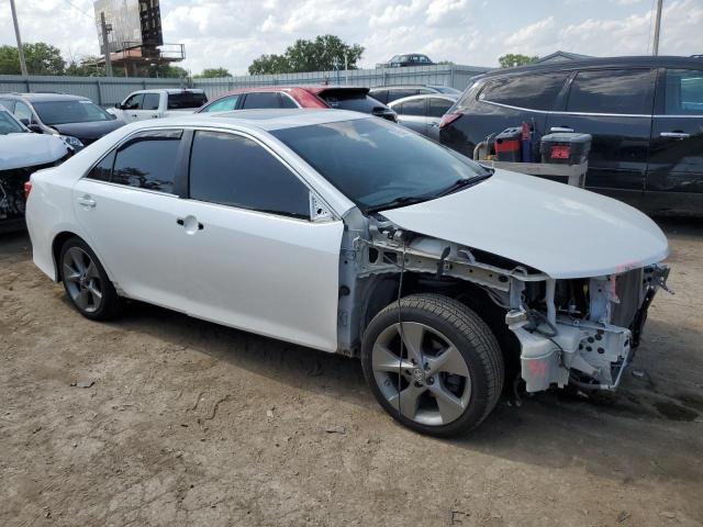 Vin: 4t1bf1fk4eu441129, lot: 57353215, toyota camry l 20144