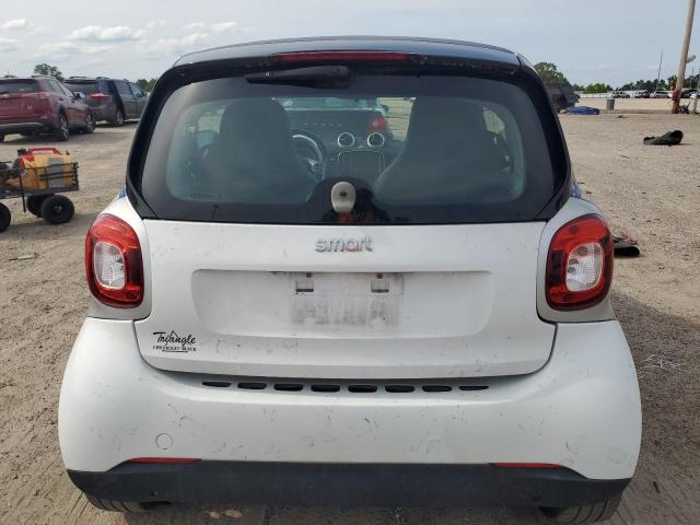 2016 SMART FORTWO WMEFJ5DA2GK140588
