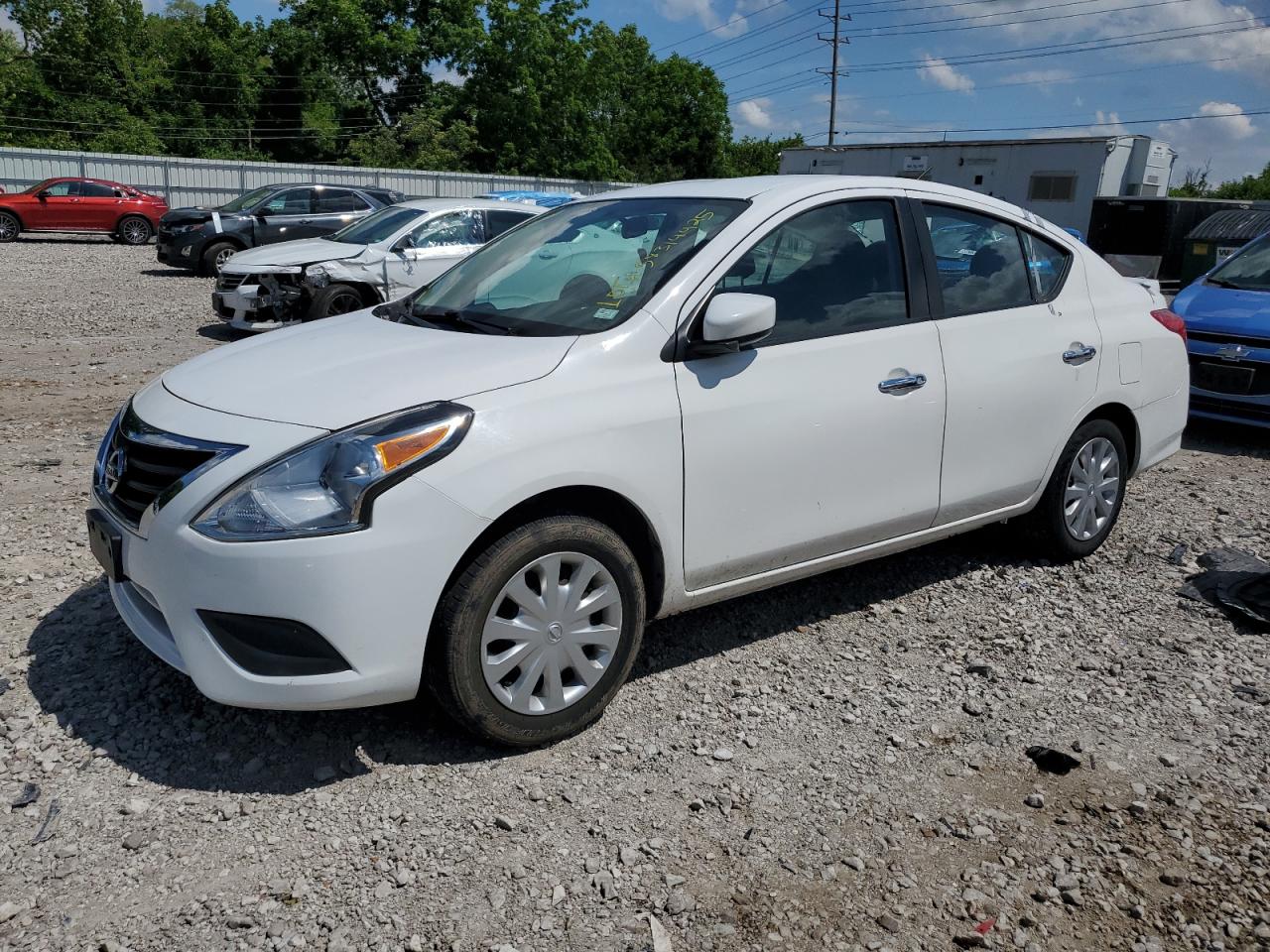 NISSAN VERSA S