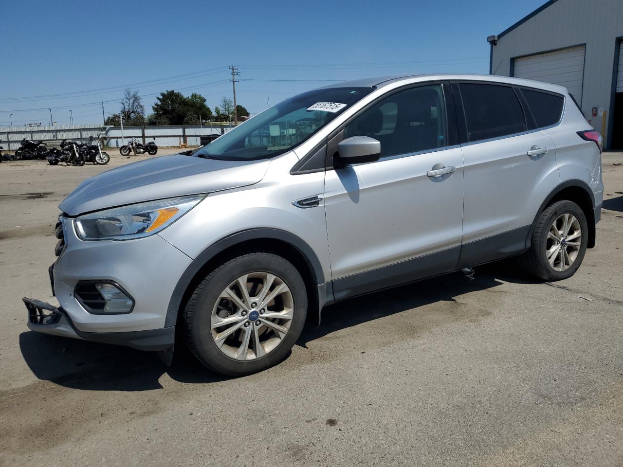 FORD ESCAPE SE
