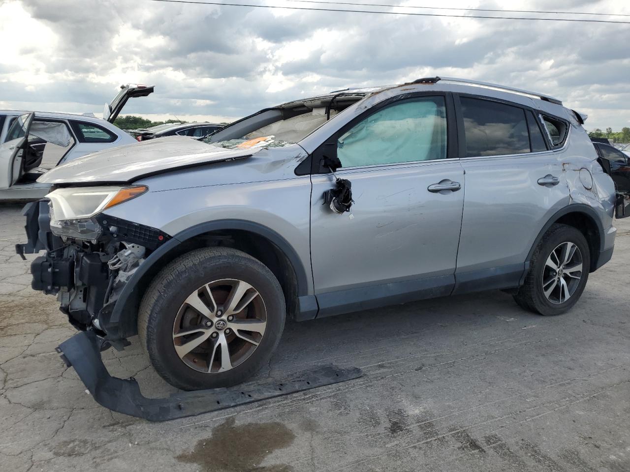 TOYOTA RAV4 XLE