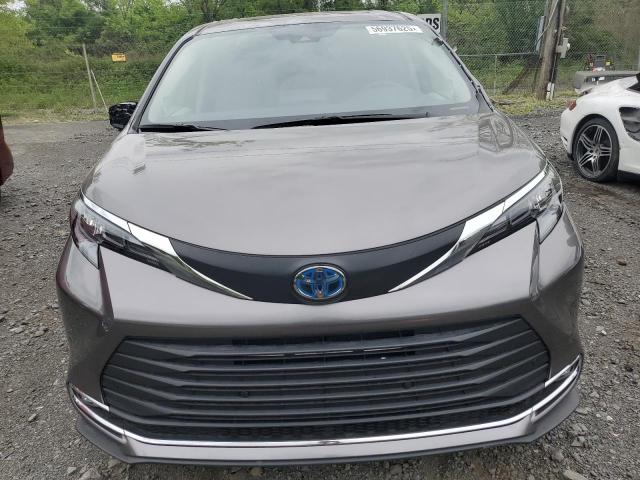 2024 TOYOTA SIENNA XLE 5TDJSKFC8RS134633