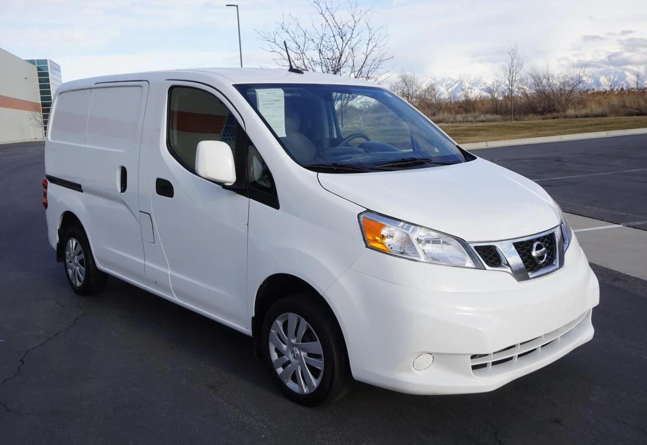 NISSAN NV200 2.5S