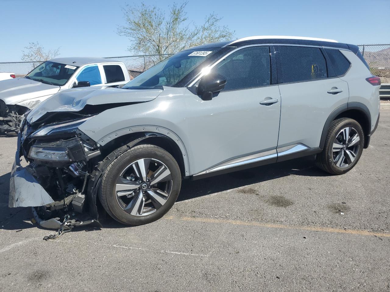 NISSAN ROGUE PLATINUM