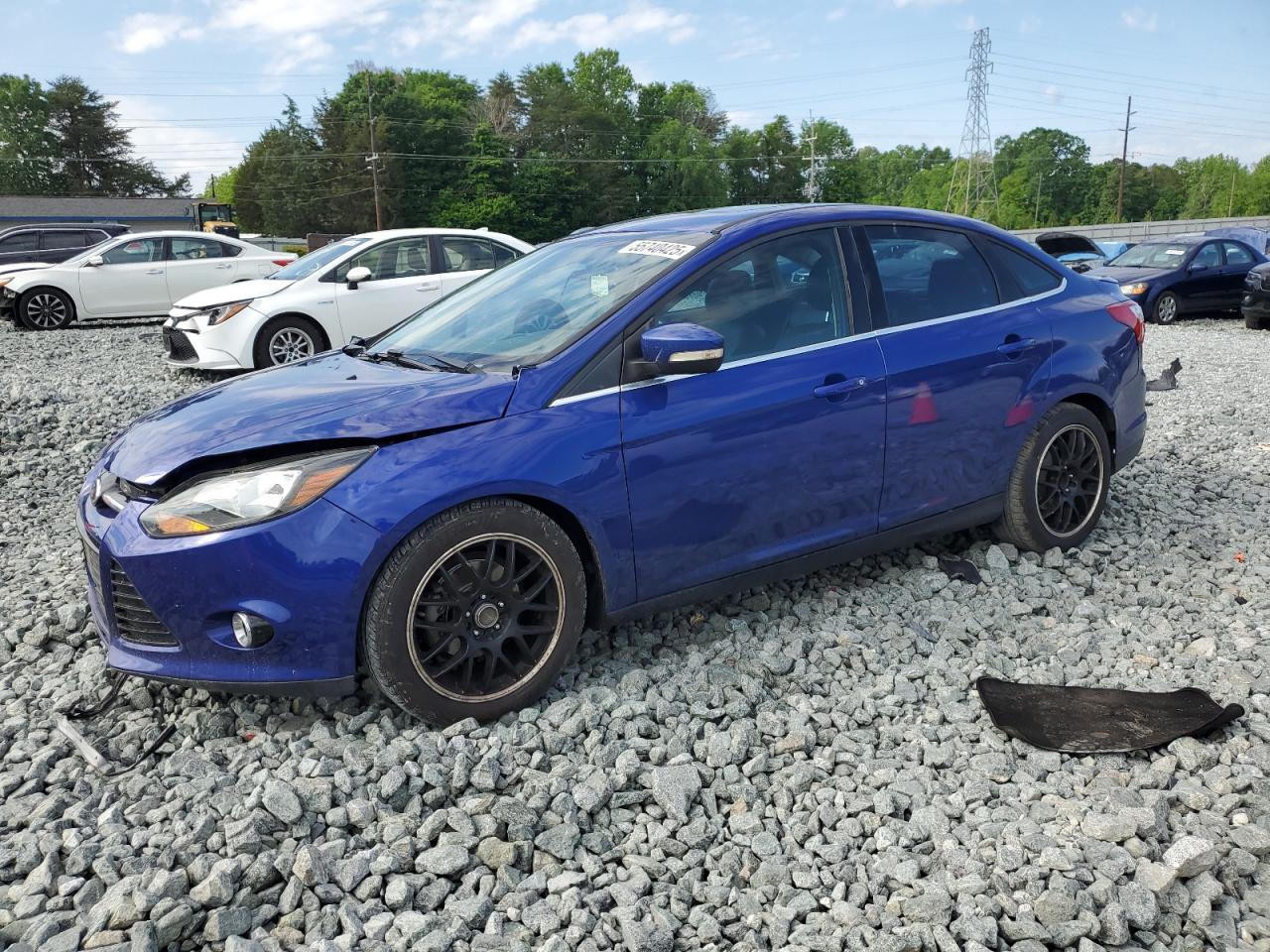FORD FOCUS TITANIUM