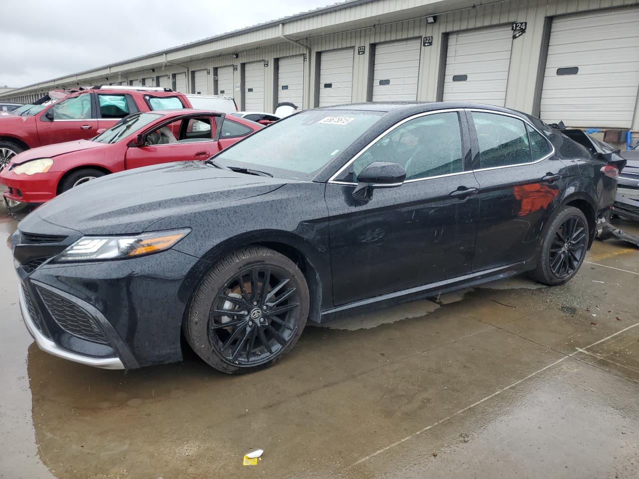 TOYOTA CAMRY XSE