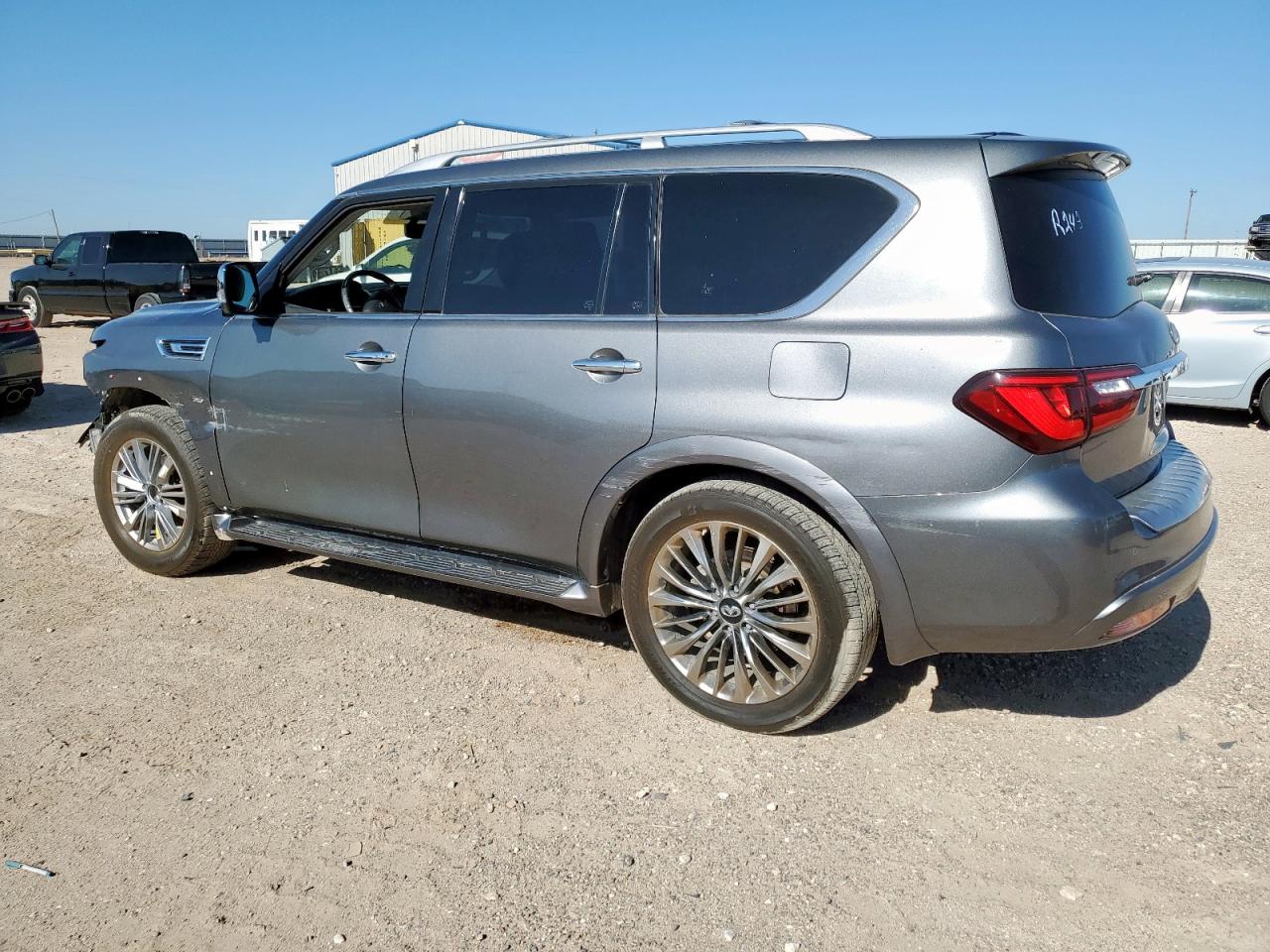 INFINITI QX80 2018