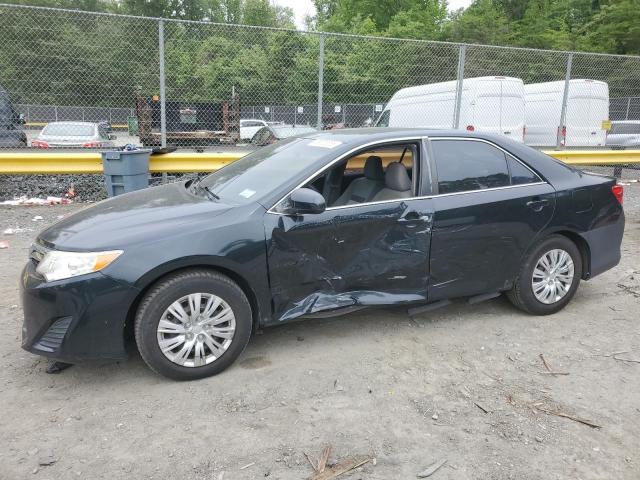 TOYOTA CAMRY BASE