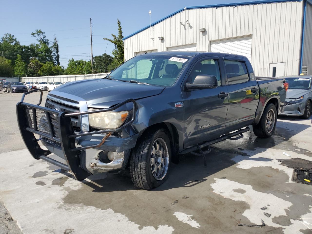 TOYOTA TUNDRA CREWMAX SR5