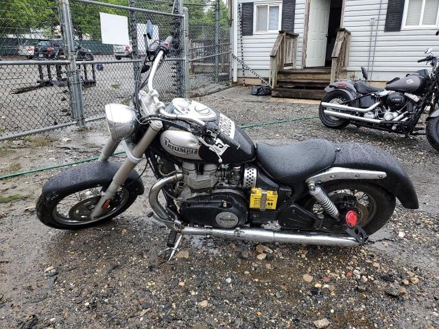 TRIUMPH MOTORCYCLE BONNEVILLE 2002 black road/str gas SMT905JN52J160582 photo #4