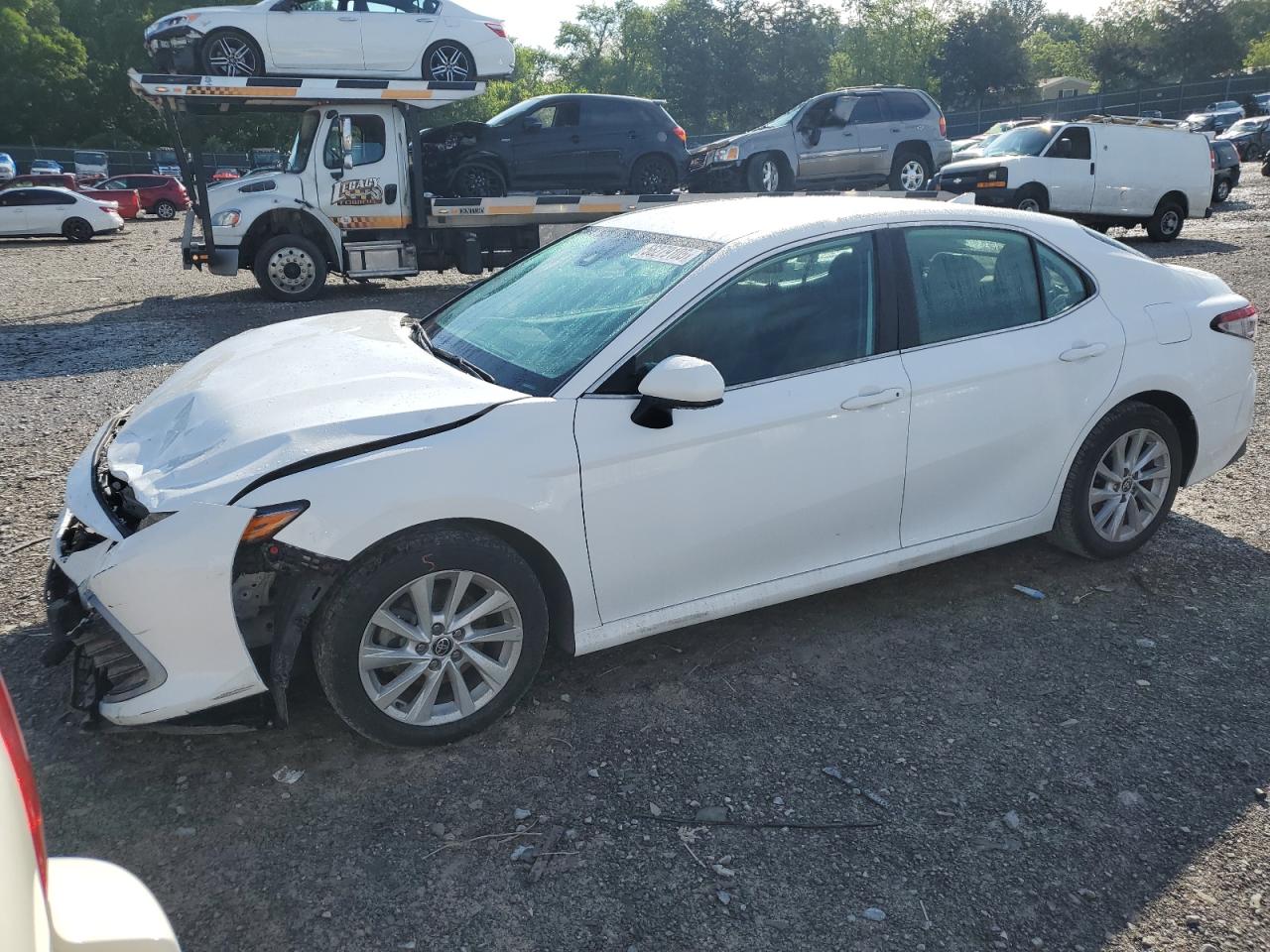 TOYOTA CAMRY LE