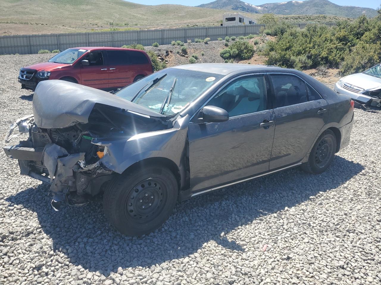 TOYOTA CAMRY BASE