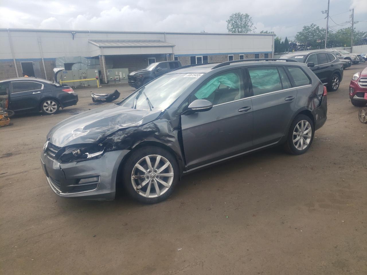 VOLKSWAGEN GOLF SPORTSVAN S