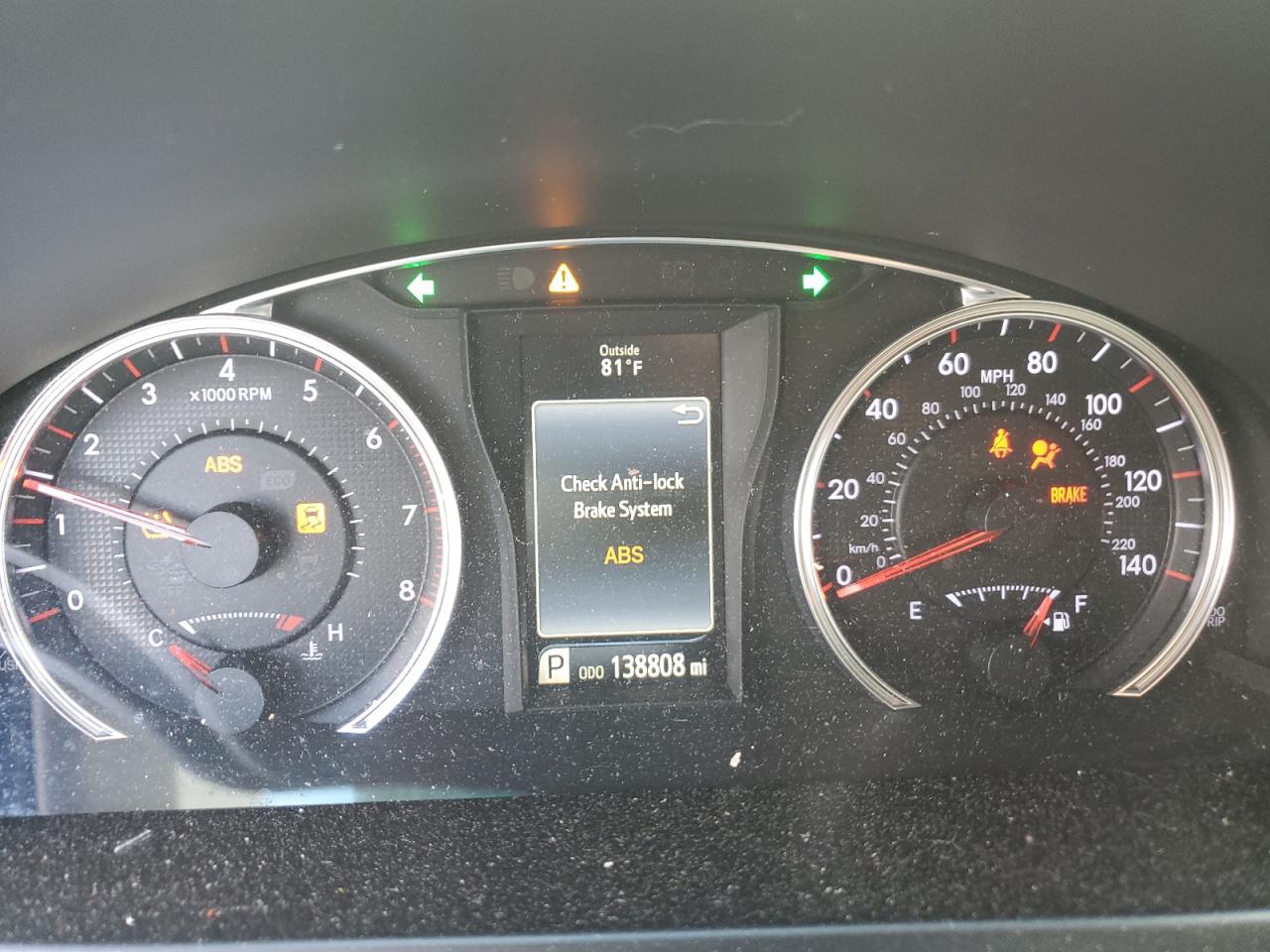 Toyota Camry le 2015