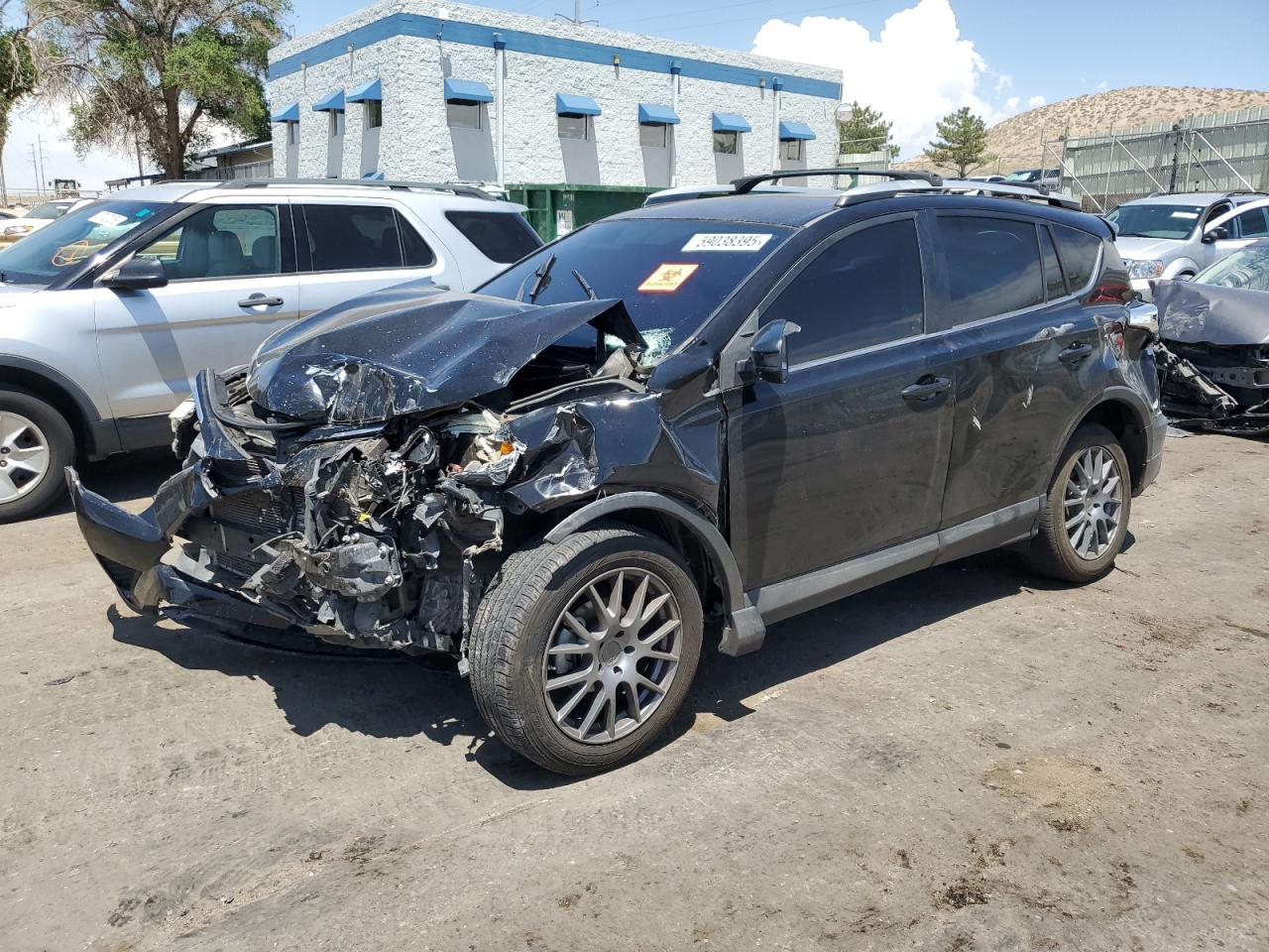 TOYOTA RAV4 LE
