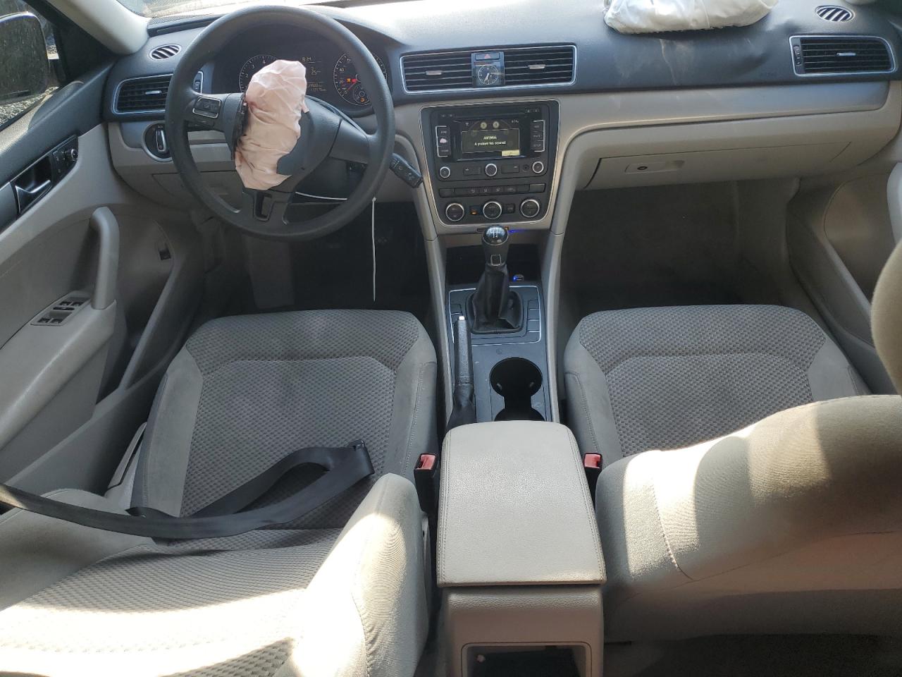 Volkswagen Passat s 2012
