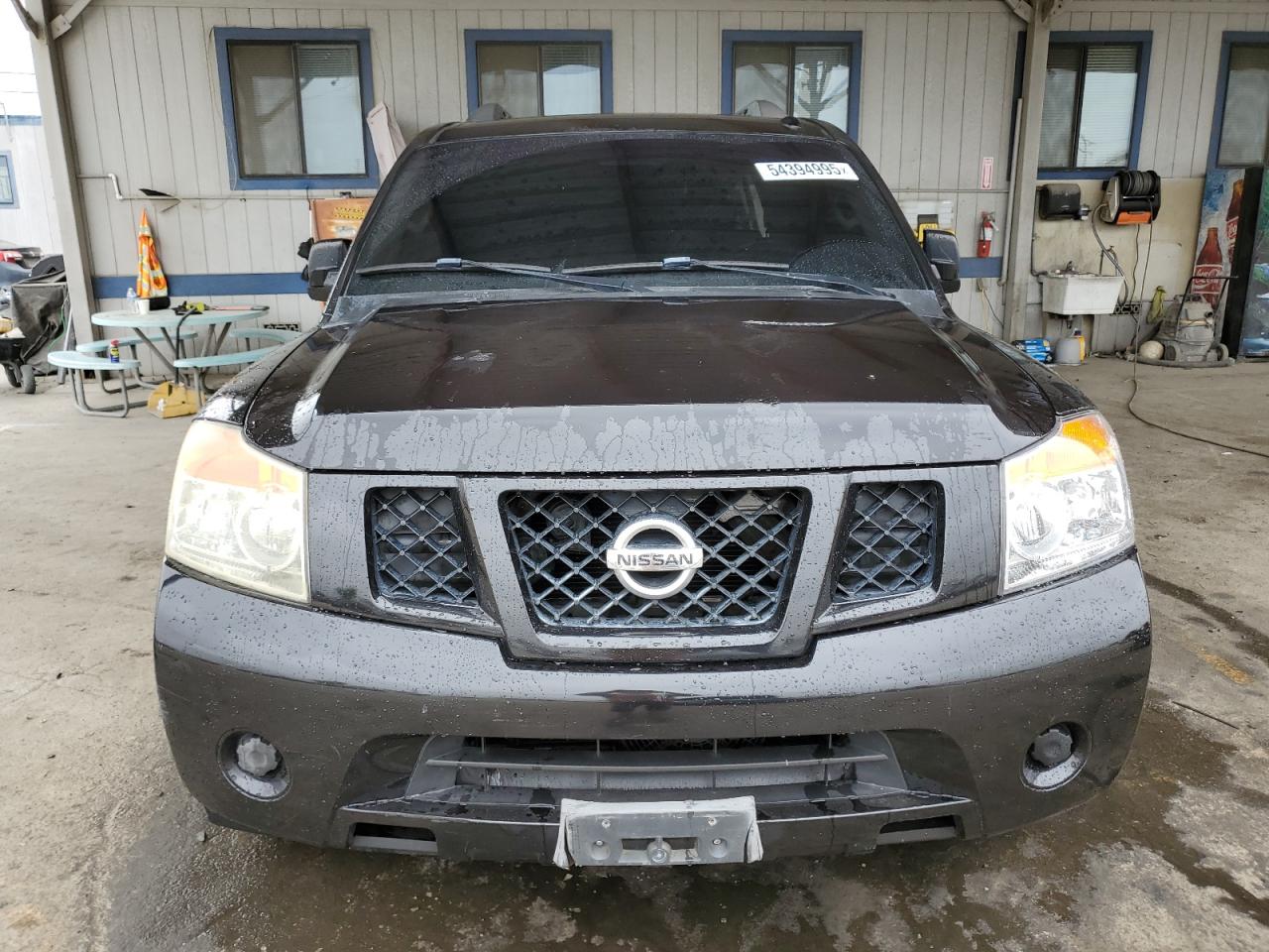 NISSAN ARMADA SV