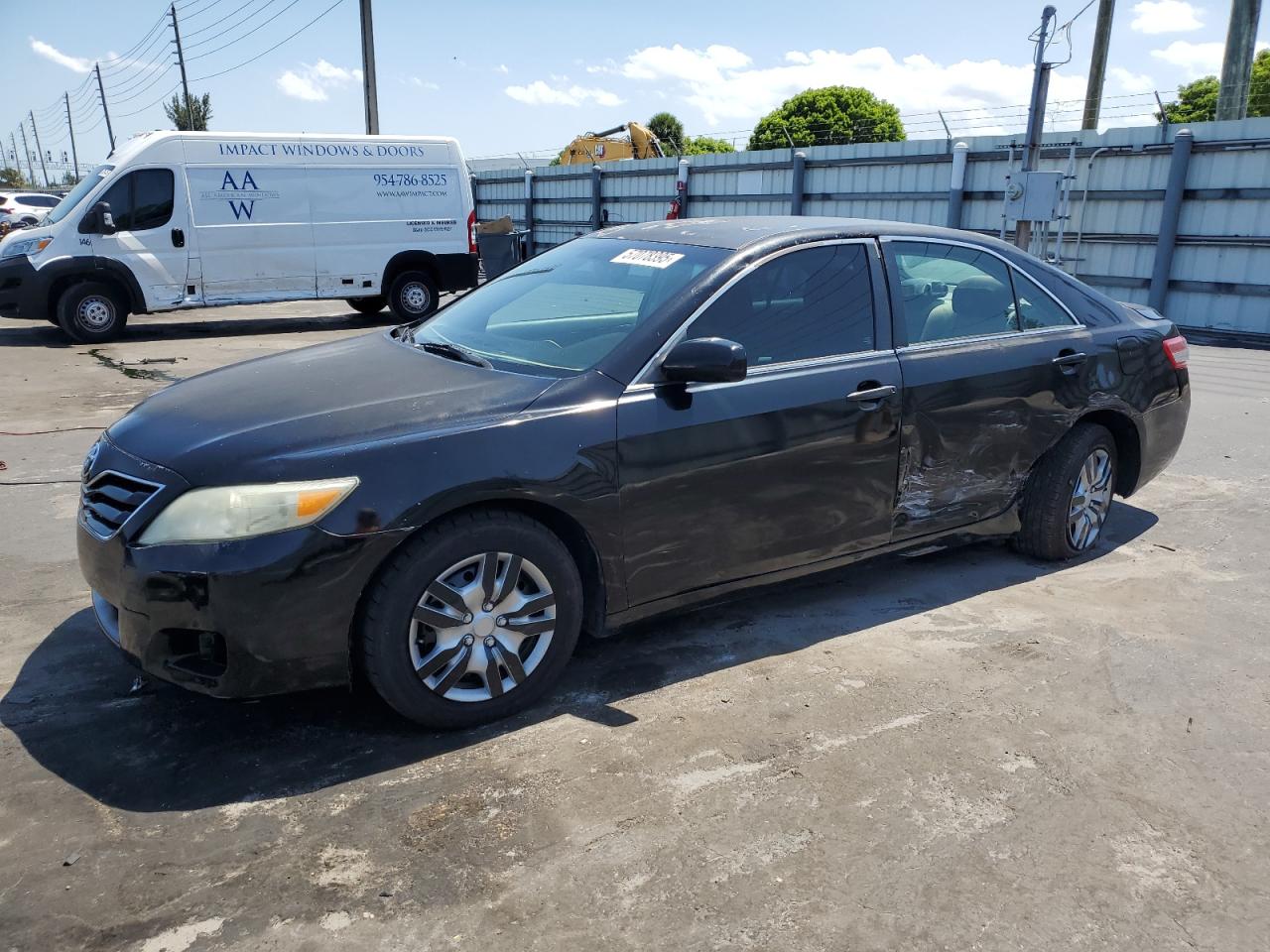 TOYOTA CAMRY BASE