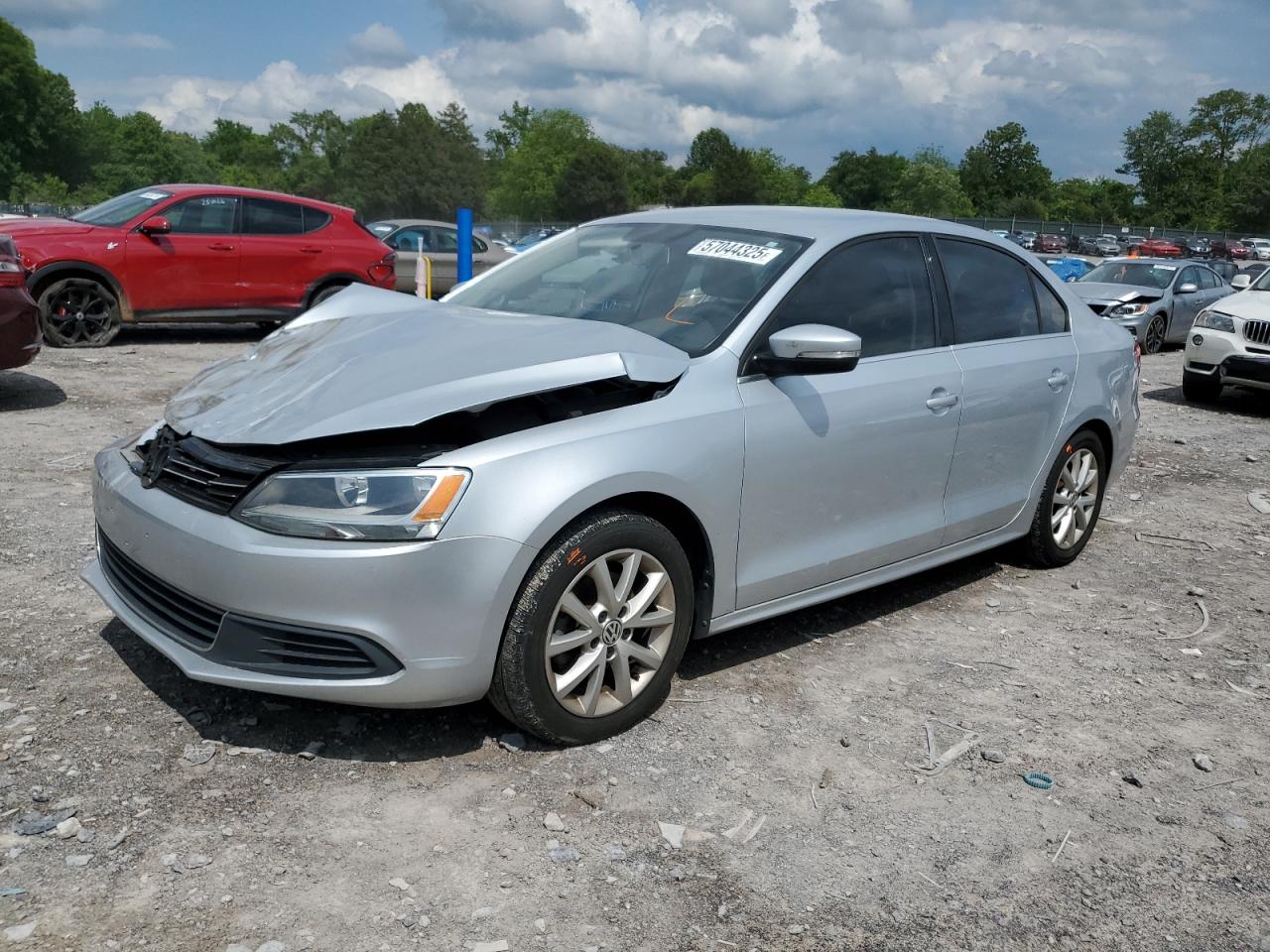 VOLKSWAGEN JETTA SE