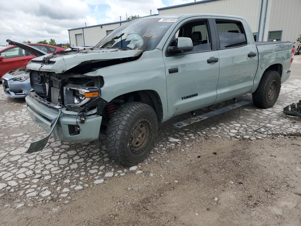 TOYOTA TUNDRA CREWMAX SR5