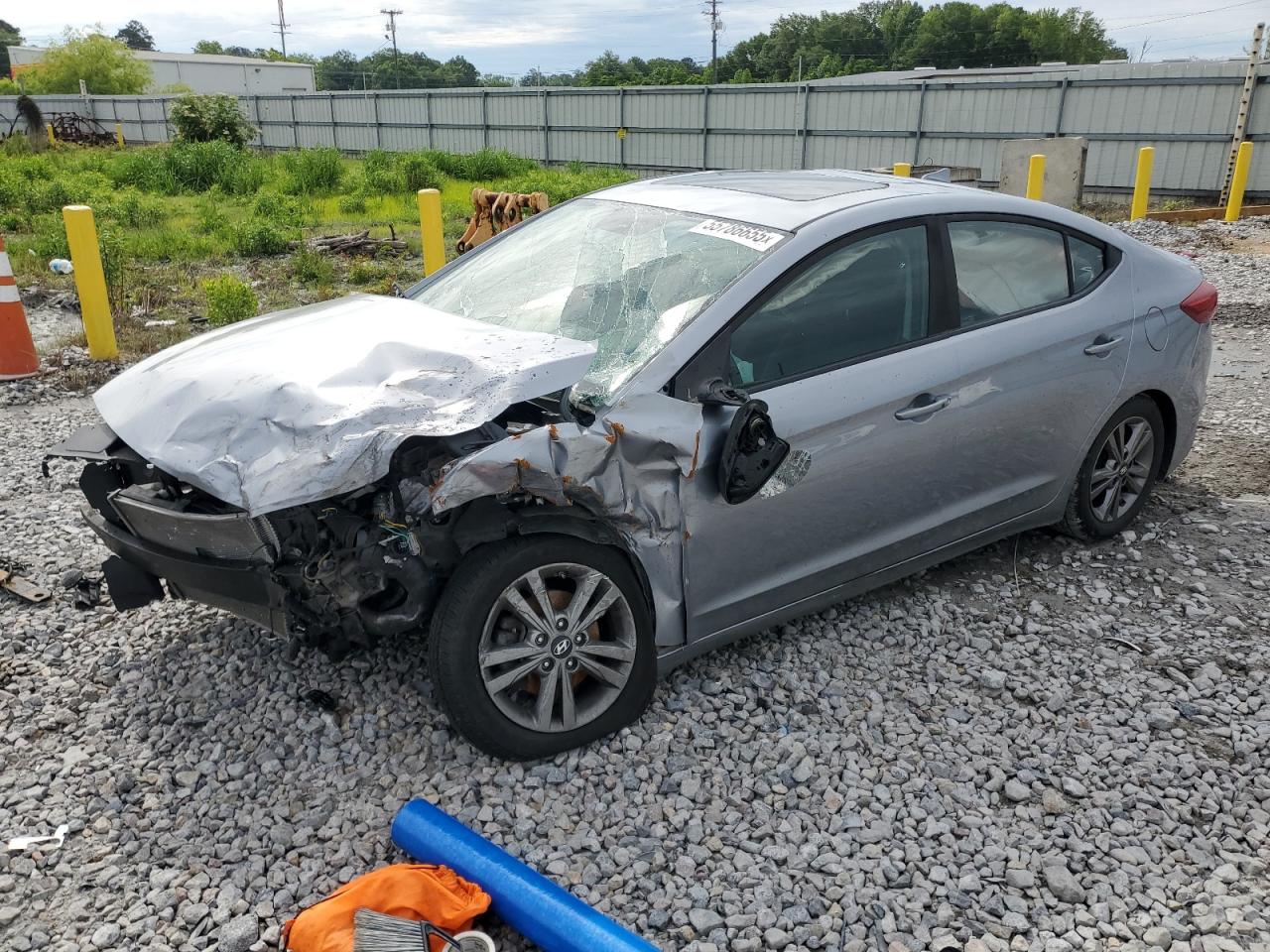 HYUNDAI ELANTRA SE