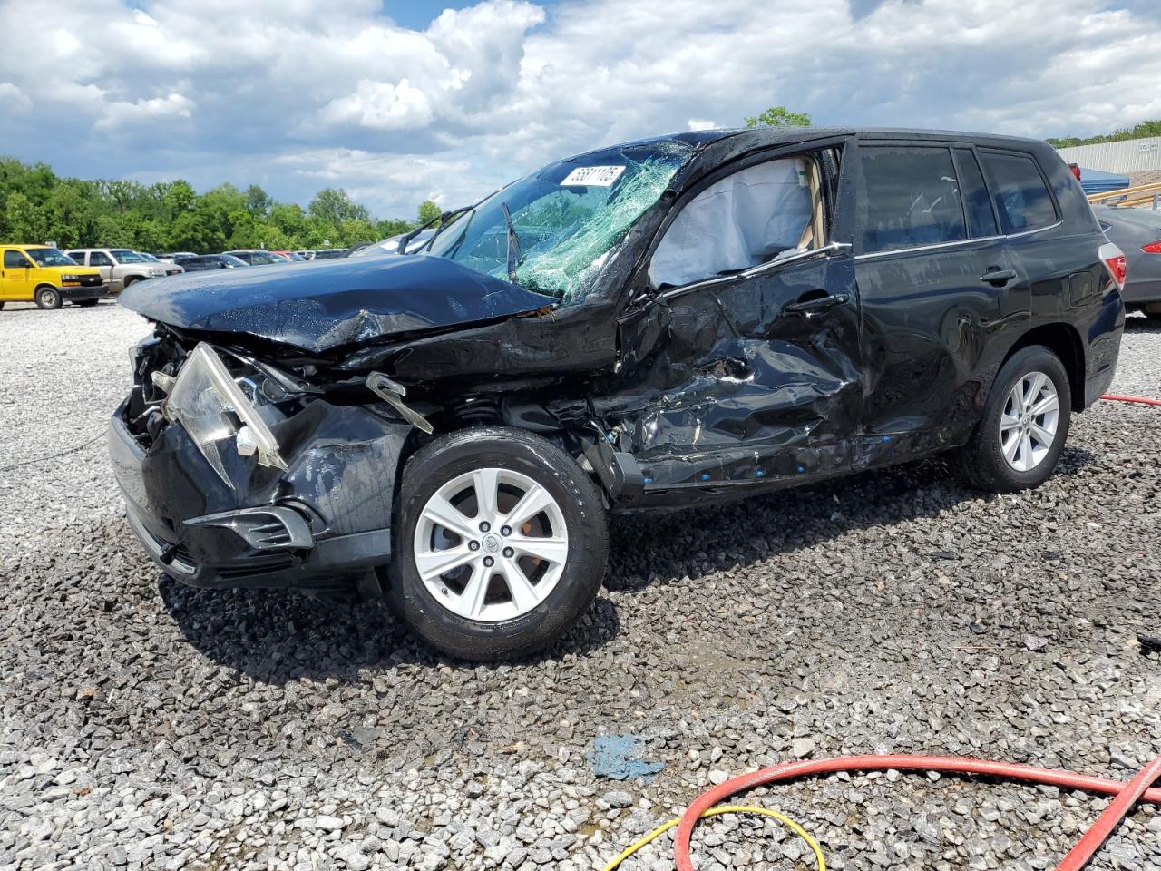 TOYOTA HIGHLANDER BASE