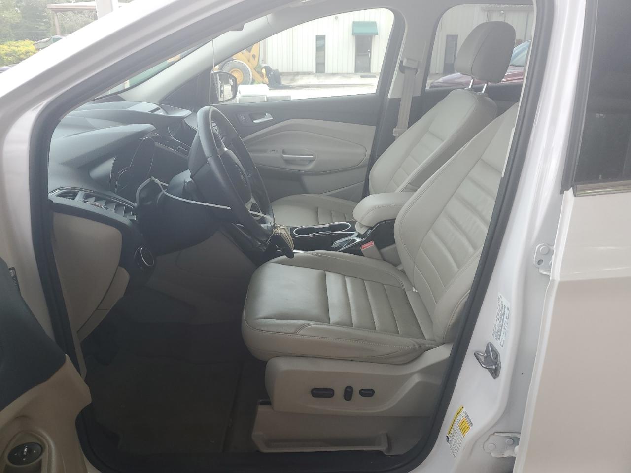 FORD ESCAPE TITANIUM